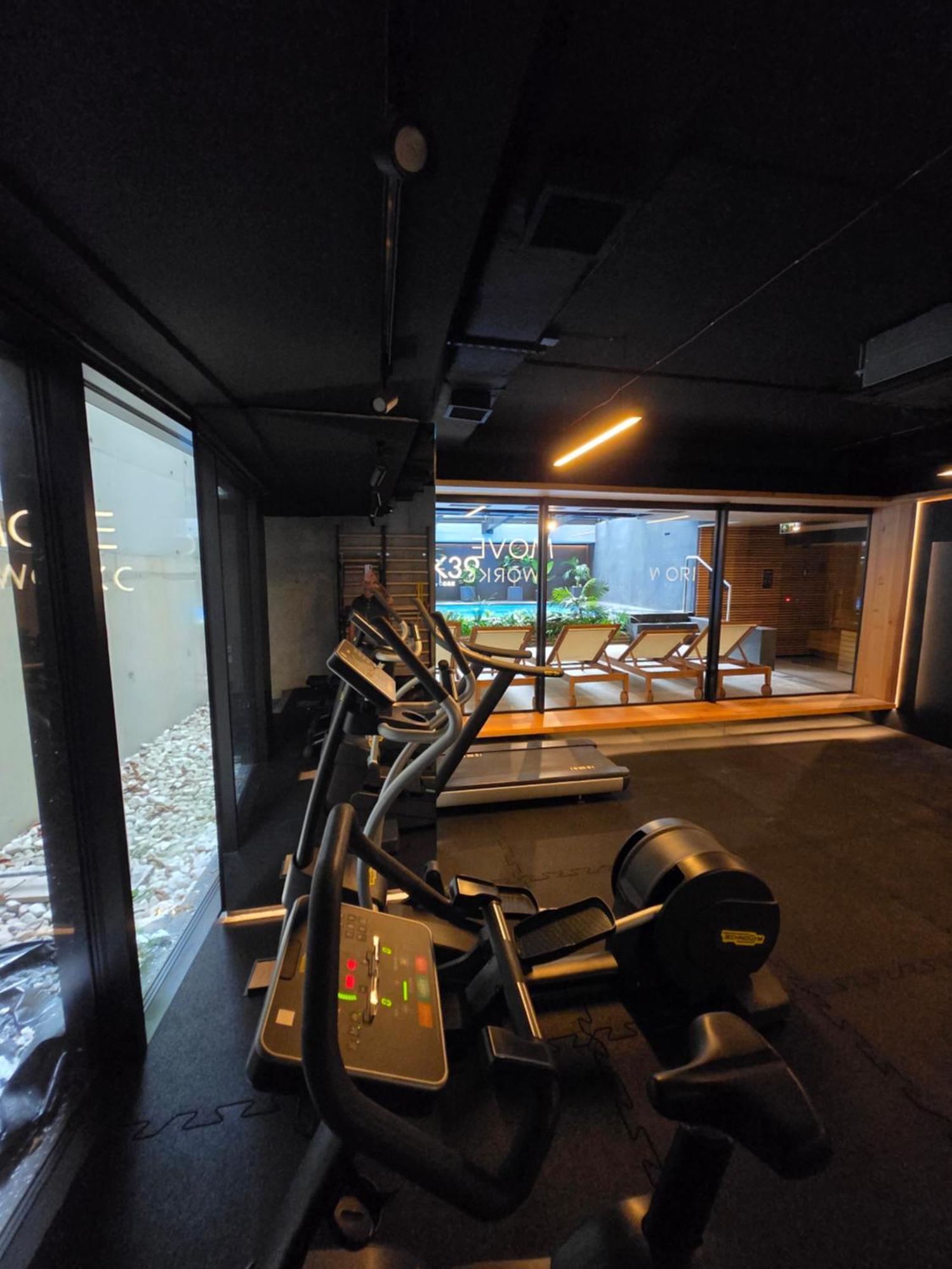 קרקוב Luxury Spa City Center Apartments, Pool & Sauna & Gym & Self Check In 24 H & Free Parking מראה חיצוני תמונה